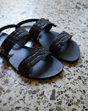 Load image into Gallery viewer, &quot;Serifos&quot;Sandals ( sample s.38)
